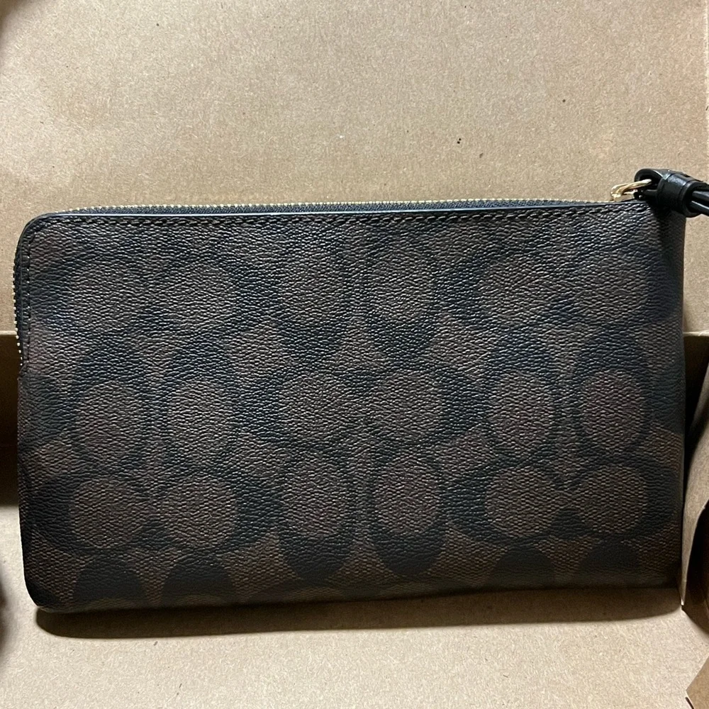 Brand New Coach Large Wristlet! - Picture 2 of 7